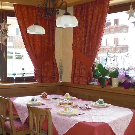 Hotel Garni Martina 3*