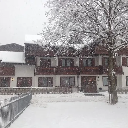 Hotel Garni Martina Carisolo